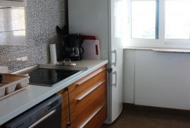 Apartmanska kuća s bazenom i panoramskim pogledom, okolica Opatije, Opatija - Okolica, Kuća