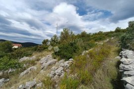 PRILIKA!! GRAĐEVINSKO ZEMLJIŠTE SA POGLEDOM NA MORE, MARINA, OKOLICA TROGIRA, Marina, Arazi