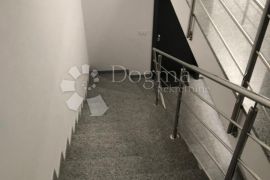 Apartman 112m2 prvi red do mora POVLJANA, Povljana, Διαμέρισμα