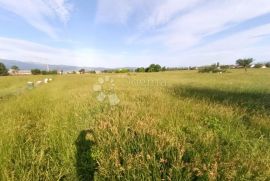 GRAĐEVINSKO ZEMLJIŠTE U NOVOM GRADSKOM CENTRU SINJA, PRILIKA!, Sinj, Terreno