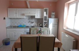 ZADAR, DIKLOVAC - Apartmanska vila na mirnoj lokaciji, Zadar, Casa