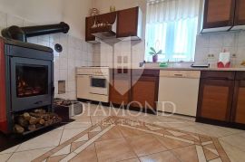 Labin, komforni stan na izvrsnoj lokaciji, Labin, Apartamento