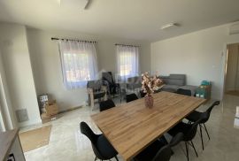 RAB, BARBAT - Ekskluzivan apartman s bazenom, 100 metara od mora!, Rab, Appartment