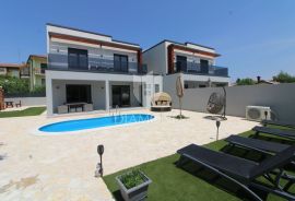 Labin, nova moderna Villa sa bazenom na top lokaciji, Labin, Maison