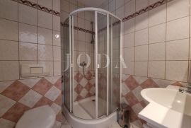 Crikvenica, apartmanska kuća sa prekrasnim pogledom, Crikvenica, House