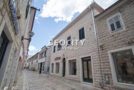 Herceg Novi, Stari grad, Njegoševa, 2.0, 105m2, Herceg Novi, Commercial property