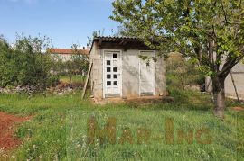 SUKOŠAN - DEBELJAK - stara kuća - zemljište 2096m2, Sukošan, House