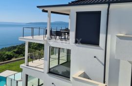 OPATIJA, LOVRAN, LIGANJ - stan u vili s bazenom 120m2+terasa 26m2 s panoramskim pogledom na more + okoliš 163m2, Lovran, Appartement