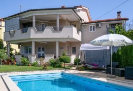 Apartmanska kuća na mirnoj lokaciji, Labin, Istra, Labin, Maison