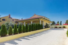Predivna kuća za odmor sa bazenom, Vodnjan, Istra, Vodnjan, Haus