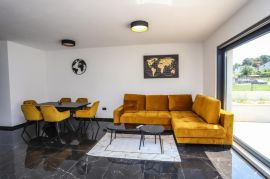 Luksuzni stan na atraktivnoj lokaciji, Poreč, Istra, Poreč, Appartamento