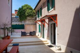 Novouređena kuća u centru Rovinja, Istra, Rovinj, Famiglia