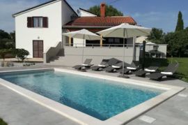 Kuća sa bazenom na prodaju, Marčana,okolica, Istra, Marčana, Kuća