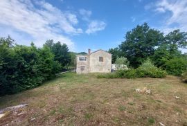 ISTRA, GRAČIŠĆE - Kamena kuća na potpunoj osami s pogledom na zelenilo, Gračišće, House