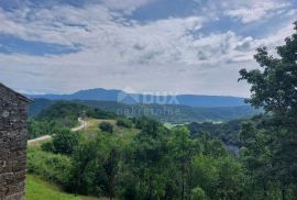 ISTRA, GRAČIŠĆE - Kamena kuća na potpunoj osami s pogledom na zelenilo, Gračišće, Дом