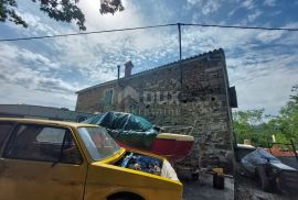 ISTRA, GRAČIŠĆE - Kamena kuća na potpunoj osami s pogledom na zelenilo, Gračišće, Дом