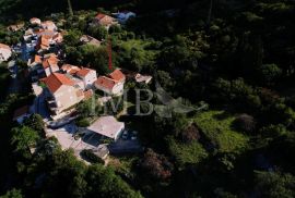 Atraktivno imanje cca. 3.000 m2 | Kamena kuća s pomoćnim objektima | Pogled more | Dubrovnik okolica, Mlini, Dubrovnik - Okolica, Tierra