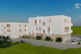 100 m od mora stan S+DB 46,72 m2 + terasa 11,66 m2, Split - Okolica, Appartamento