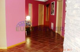 Luksuzan stan, prvi red do mora, blizina Zadra, 4S+DB, Privlaka, Appartment