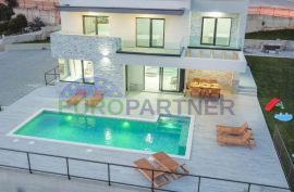 Vila sa prekrasnim pogledom nedaleko od Splita, Split, Haus