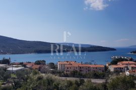 CRES-PREKRASAN STAN SA LIJEPIM POGLEDOM, 3S+DB, Cres, Διαμέρισμα