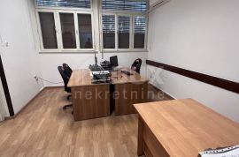 RIJEKA, PEĆINE - Poslovni prostor 144m2 kompletno uređen s  5 zasebnih ureda, Rijeka, Εμπορικά ακίνητα