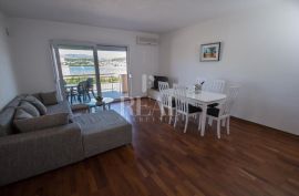 Okrug Gornji 50 m od plaže stan 1S+DB, Okrug, Appartement