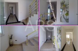 VILA S 10 APARTMANA I BAZENOM, Funtana, بيت