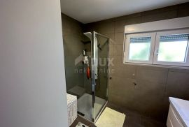 ZADAR, VIR - Prostrana kuća s 5 apartmana, Vir, بيت