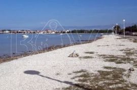 Građevinsko zemljište 3800 m2 na Viru, Zadar *200 m OD PLAŽE*, Vir, Zemljište