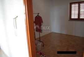 OTOK KRK, MALINSKA - Apartman 2S+DB, Malinska-Dubašnica, شقة