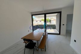 Vir, Apartman 1 S1 sa vlastitom okućnicom 30m do mora, Vir, Διαμέρισμα