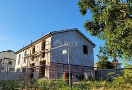 OTOK KRK, VRBNIK - Pola dvojne kuće za odmor s pogledom na more, Vrbnik, Haus