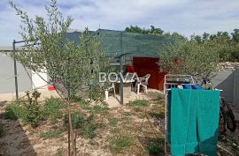 Kuća 51 m2 – Vrsi *500m od plaže* (ID-2347), Nin, House