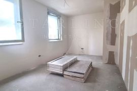 STAN, PRODAJA, ZAGREB, STENJEVEC, 129 m2, 5-sobni, Stenjevec, Flat