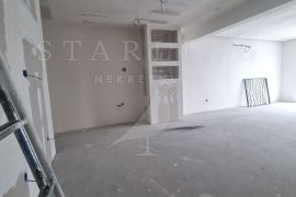 STAN, PRODAJA, ZAGREB, STENJEVEC, 129 m2, 5-sobni, Stenjevec, Flat