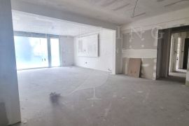 STAN, PRODAJA, ZAGREB, STENJEVEC, 129 m2, 5-sobni, Stenjevec, Appartamento