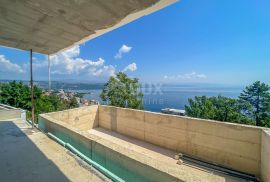 OPATIJA, CENTAR - 239m2 stan s vlastitim bazenom iznad centra Opatije u ekskluzivnoj novogradnji, garaža, pogled na more, Opatija, Daire