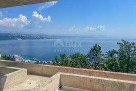 OPATIJA, CENTAR - gospodski apartman u luksuznoj novogradnji iznad centra Opatije s garažom, panoramski pogled na more, Opatija, Appartment