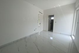 STAN, PRODAJA, ZAGREB, GRAČANI, 151 m2, 3-soban, Podsljeme, Daire