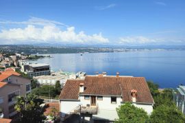 OPATIJA-PREKRASAN STAN SA PANORAMSKIM POGLEDOM NA MORE, Opatija, Apartamento