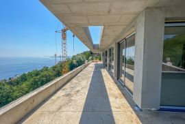 OPATIJA, CENTAR - jedinstveni penthouse s krovnim bazenom iznad centra Opatije, garaža, panoramski pogled, Opatija, Flat