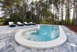 PRODAJA, KUĆA S BAZENOM, ROVINJ, 139 m2, Rovinj, House