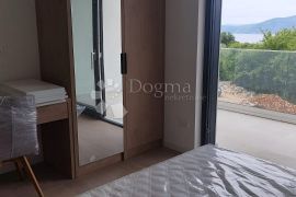 OTOK KRK - MODERNA VILA S BAZENOM I POGLEDOM NA MORE, Krk, Дом