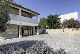 PRODAJA, VILA, PREMANTURA, 316 M2, Medulin, House