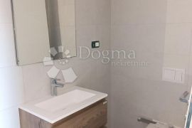 IDEALAN STAN NA TOP LOKACIJI-S1-ZGRADA2, Okrug, Apartamento