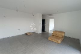 IDEALAN STAN NA TOP LOKACIJI-S1-ZGRADA2, Okrug, Appartment