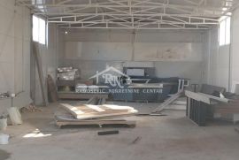 Hala 240m2 + 2 garaže ID#1331, Palilula, Propiedad comercial