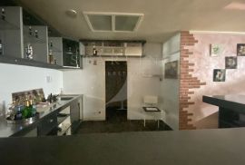 POSLOVNI PROSTOR, PRODAJA, PULA, 37 M2, Pula, Propriedade comercial