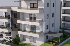 Novogradnja trogir stan u prizemlju 2S+DB 66m2 + vrt 80 m2, Trogir, Daire